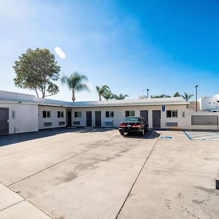 Erth Inn By Aga- Bell Garden Bell Gardens Exterior photo